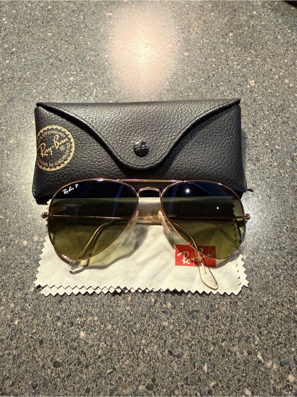 Ray-Ban RB3025 Aviator Gold G-15 Green Polarized Sunglasses 58mm